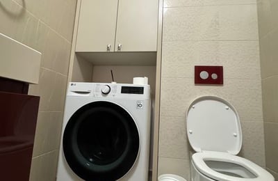 Rent of a comfortable furnished 3-room apartment, 91 m², Constanța, Romania